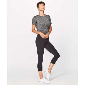 Lululemon Speed Up Crop (21") Black Size 4